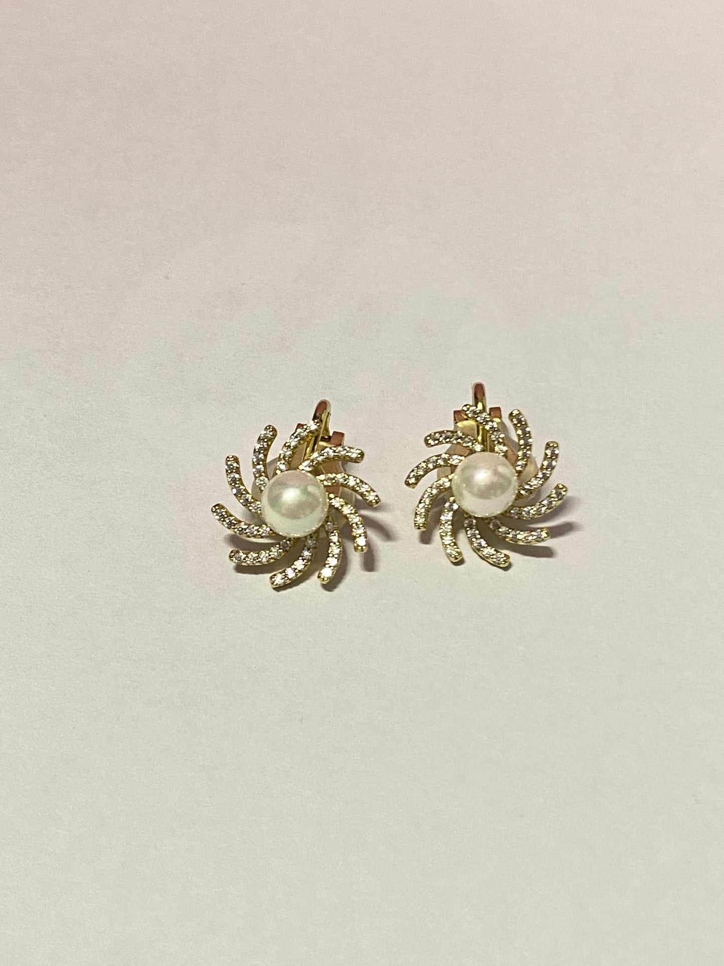 Swirl Gold Pearl Earrings-Fi&Co Boutique