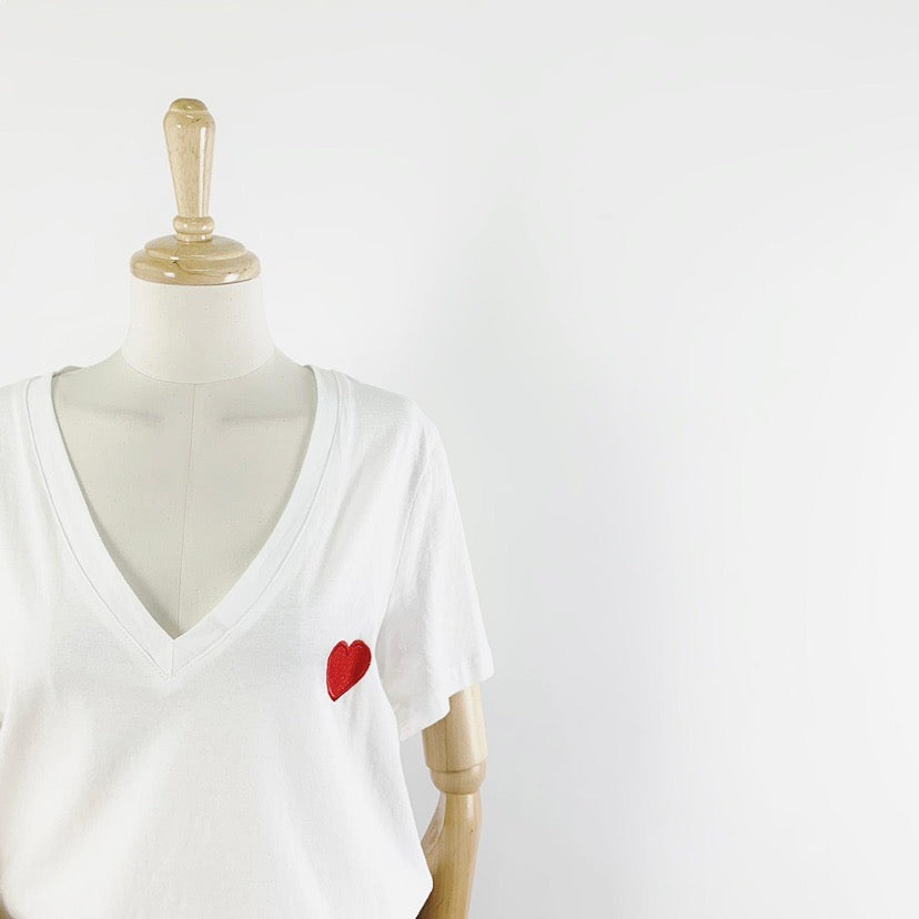 V-Neck Heart T-Shirt-S/M-Fi&Co Boutique