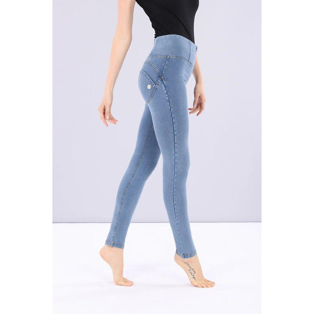 Freddy High-rise WR.UP New Light Denim Self Tone Yellow Stitch-Light Denim-Fi&Co Boutique