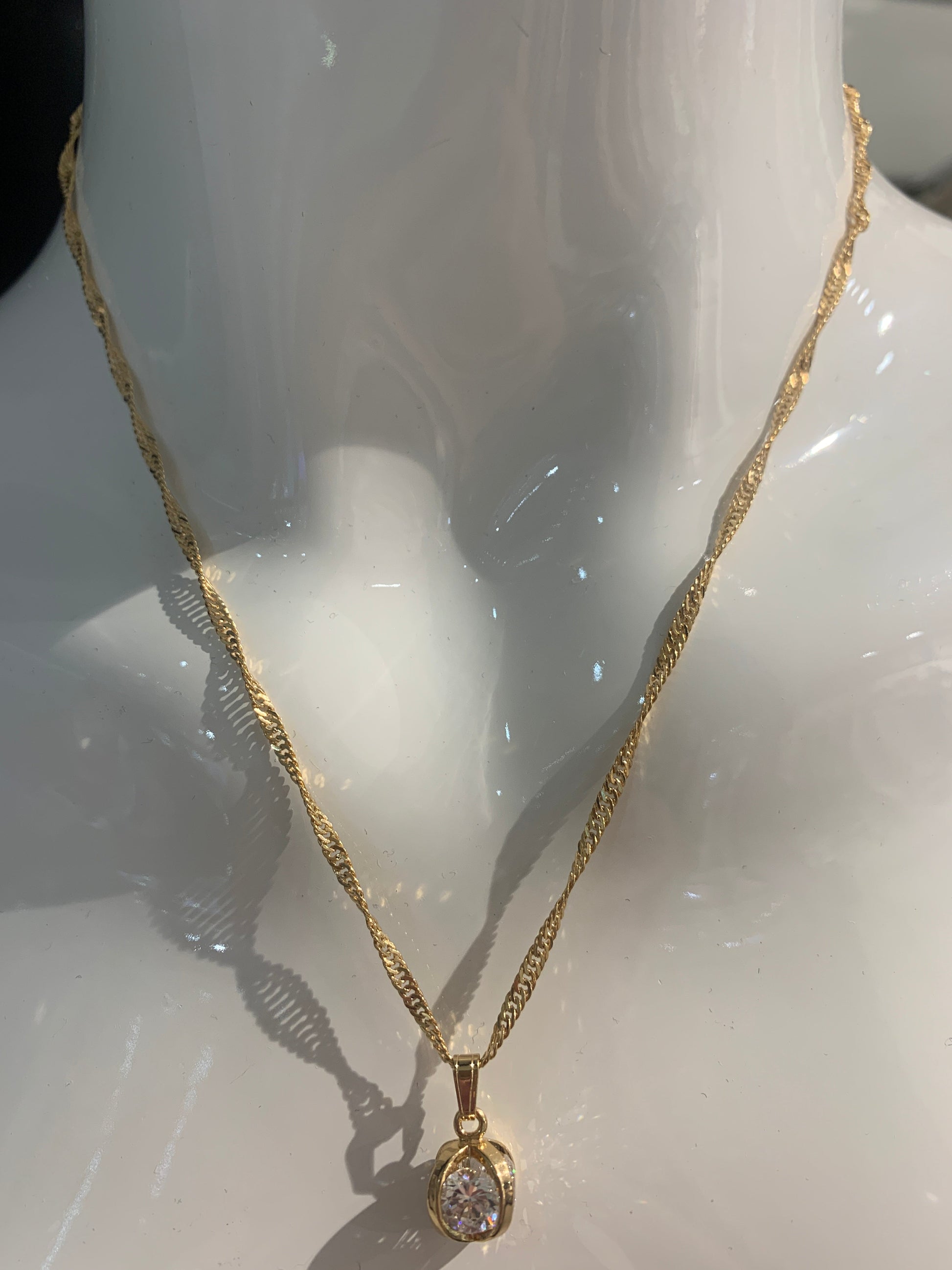 Globe Drop Necklace-Fi&Co Boutique